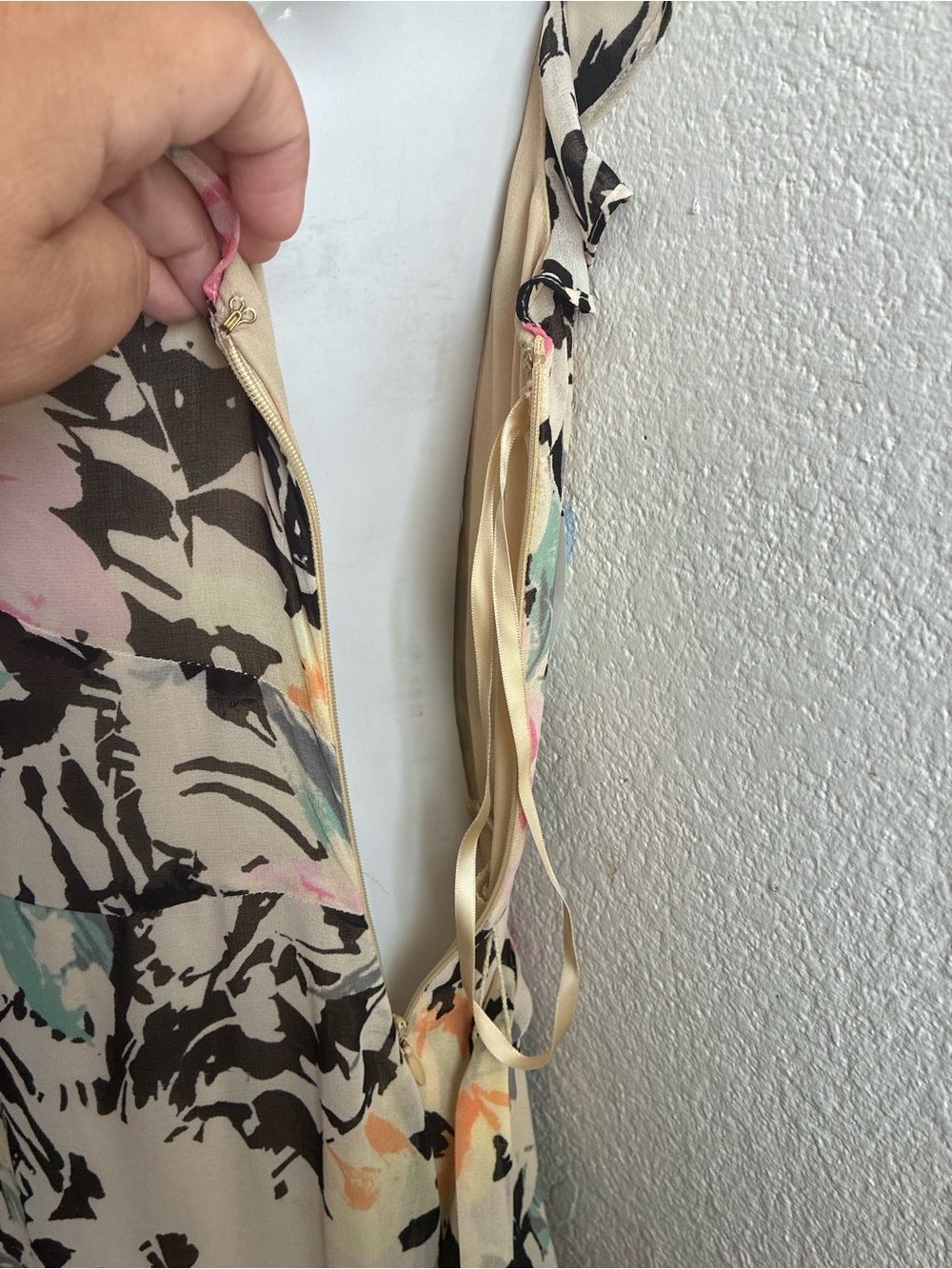 Ralph Lauren Floral Chiffon Gown Maxi Dress Cream with Pink Floral Print 10 - Picture 10 of 16